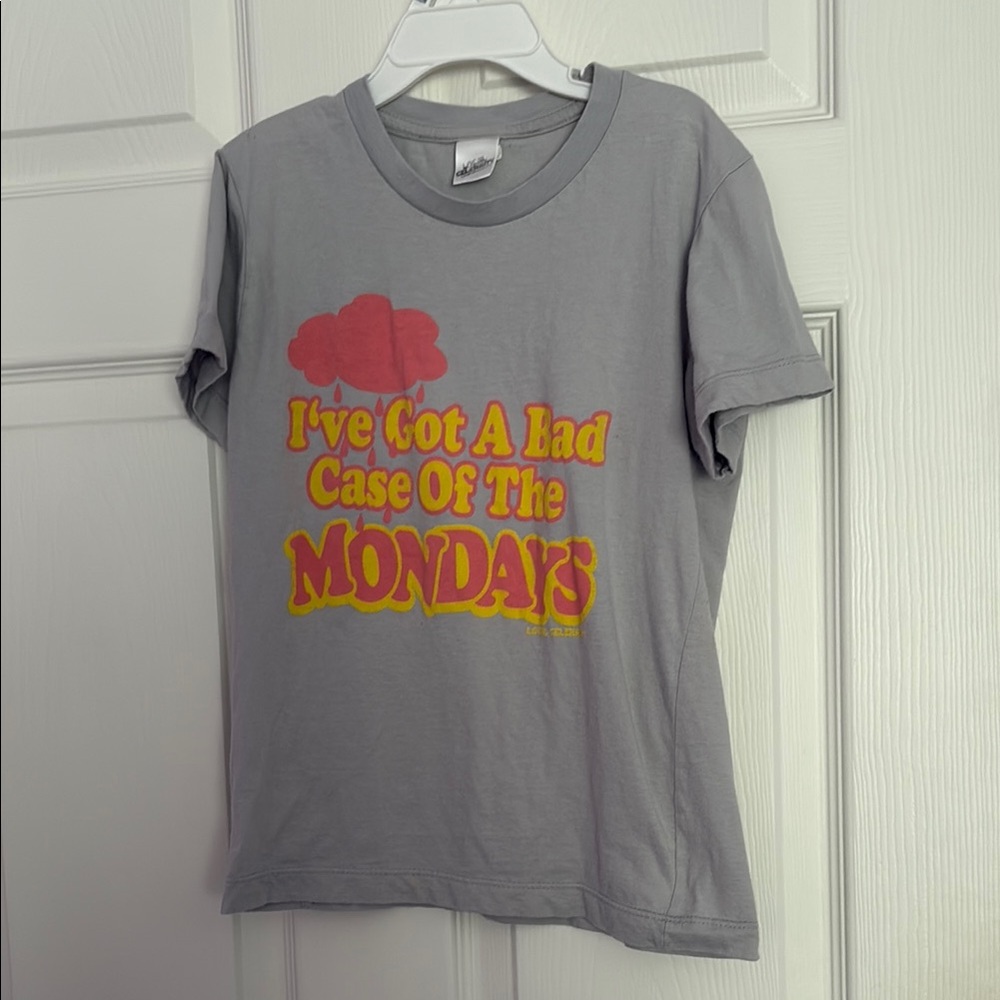 Gray Kids T-Shirt with Fun Print size m girls